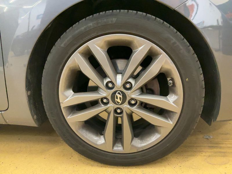 Hyundai i30 1.6 GDI Premium 2015 – снимка 11