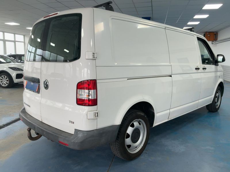 Volkswagen T5 Transporter 2.0 TDI Kasten lang — zdjęcie 6