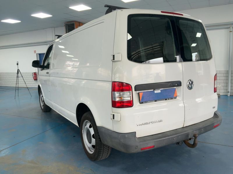 Volkswagen T5 Transporter 2.0 TDI Kasten lang — zdjęcie 3
