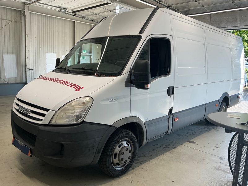 Iveco Daily 2.3 Diesel HKa 35 S Radstand 3950