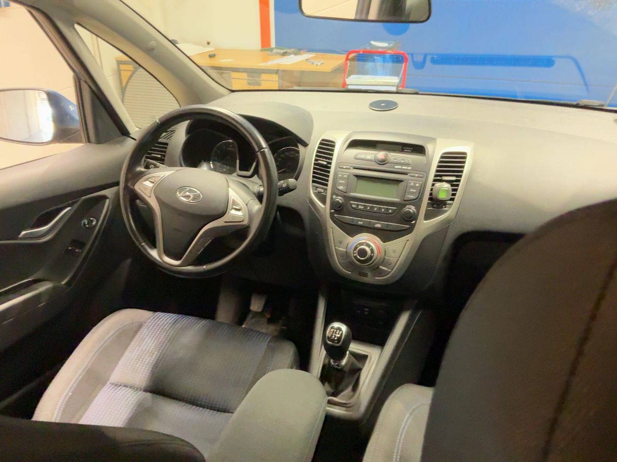 Hyundai ix20 2016 — photo 18