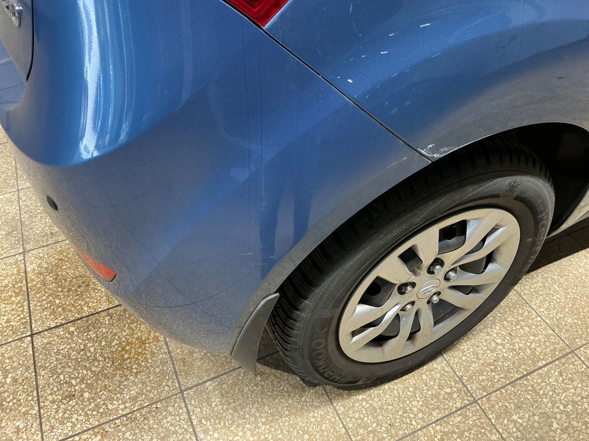 Hyundai ix20 2016 — photo 30