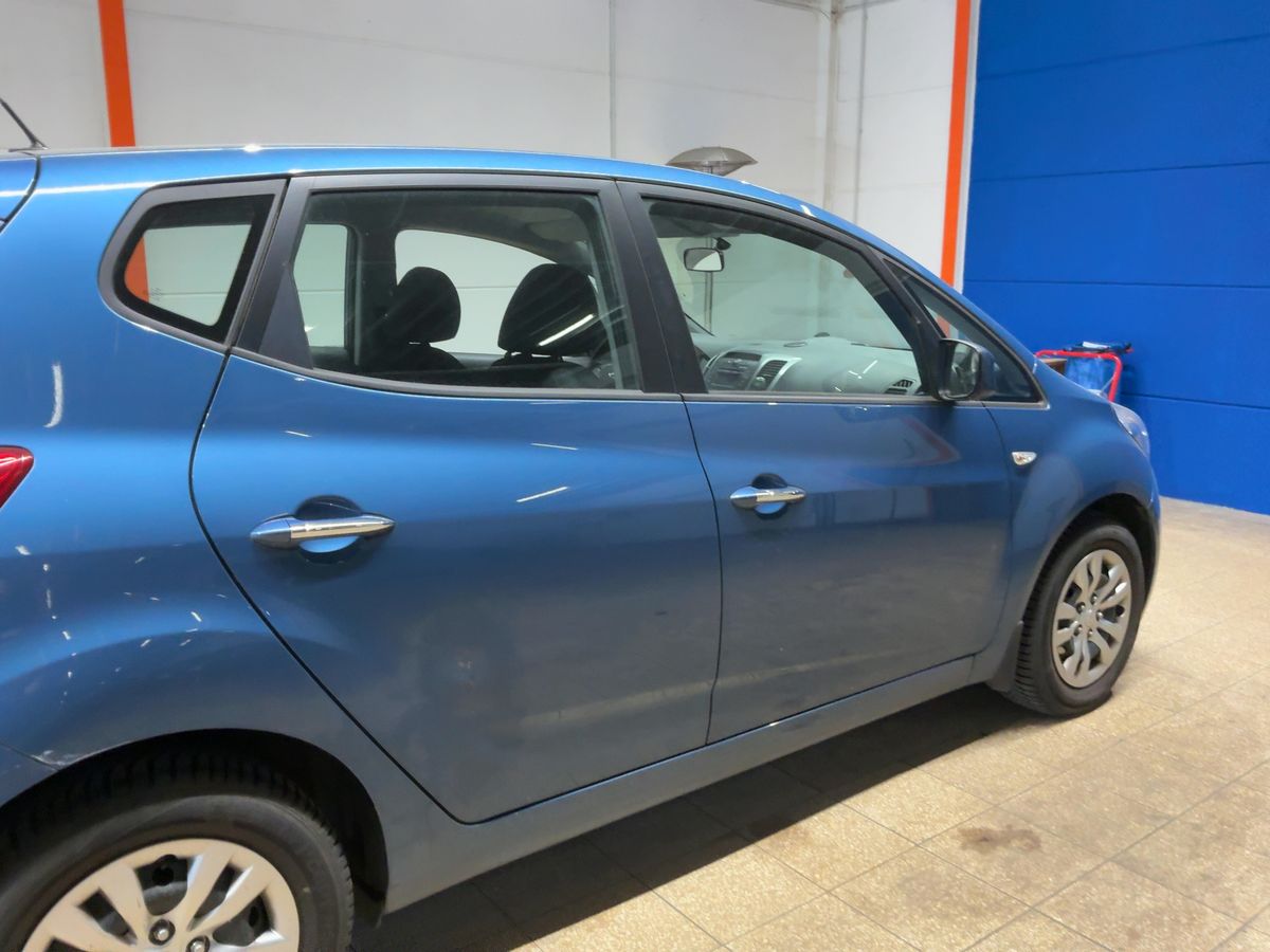 Hyundai ix20 2016 — photo 11