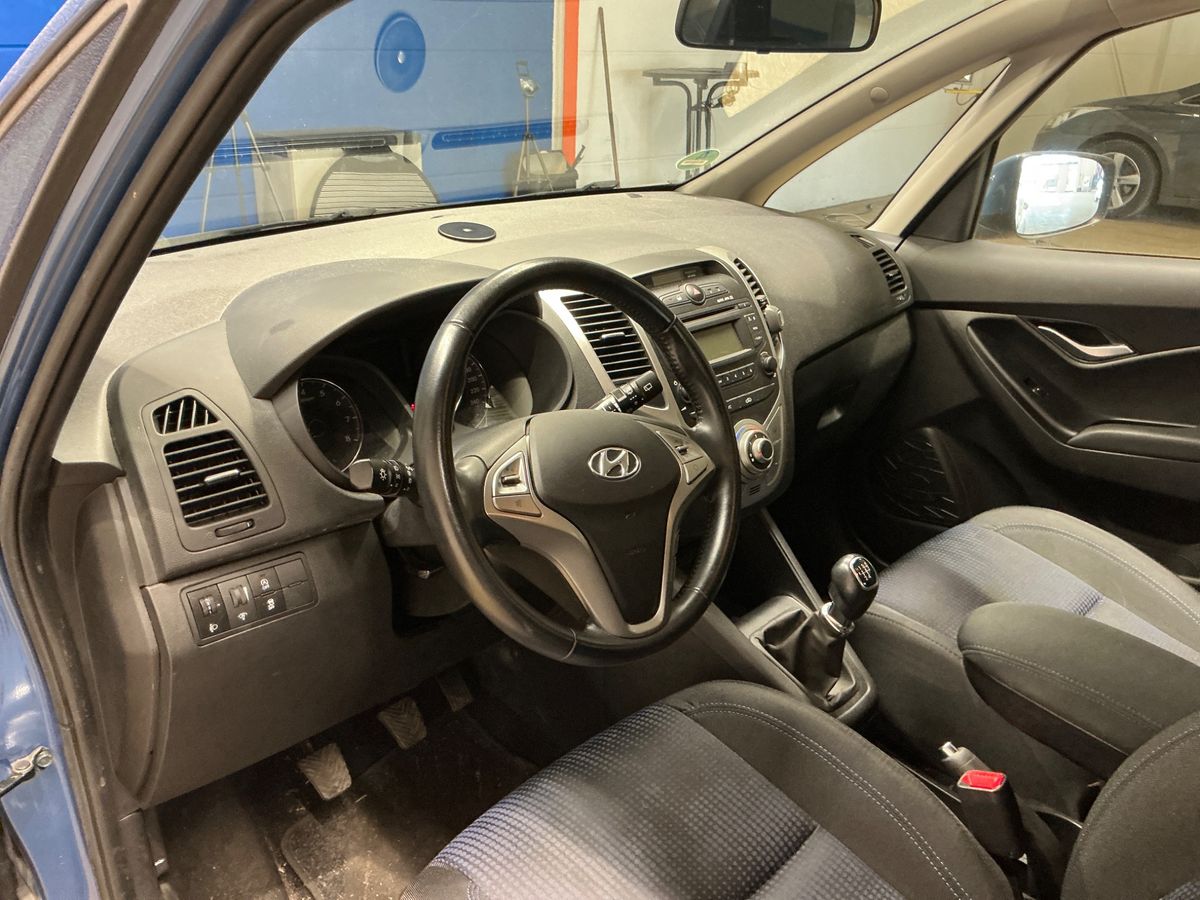 Hyundai ix20 2016 — photo 29