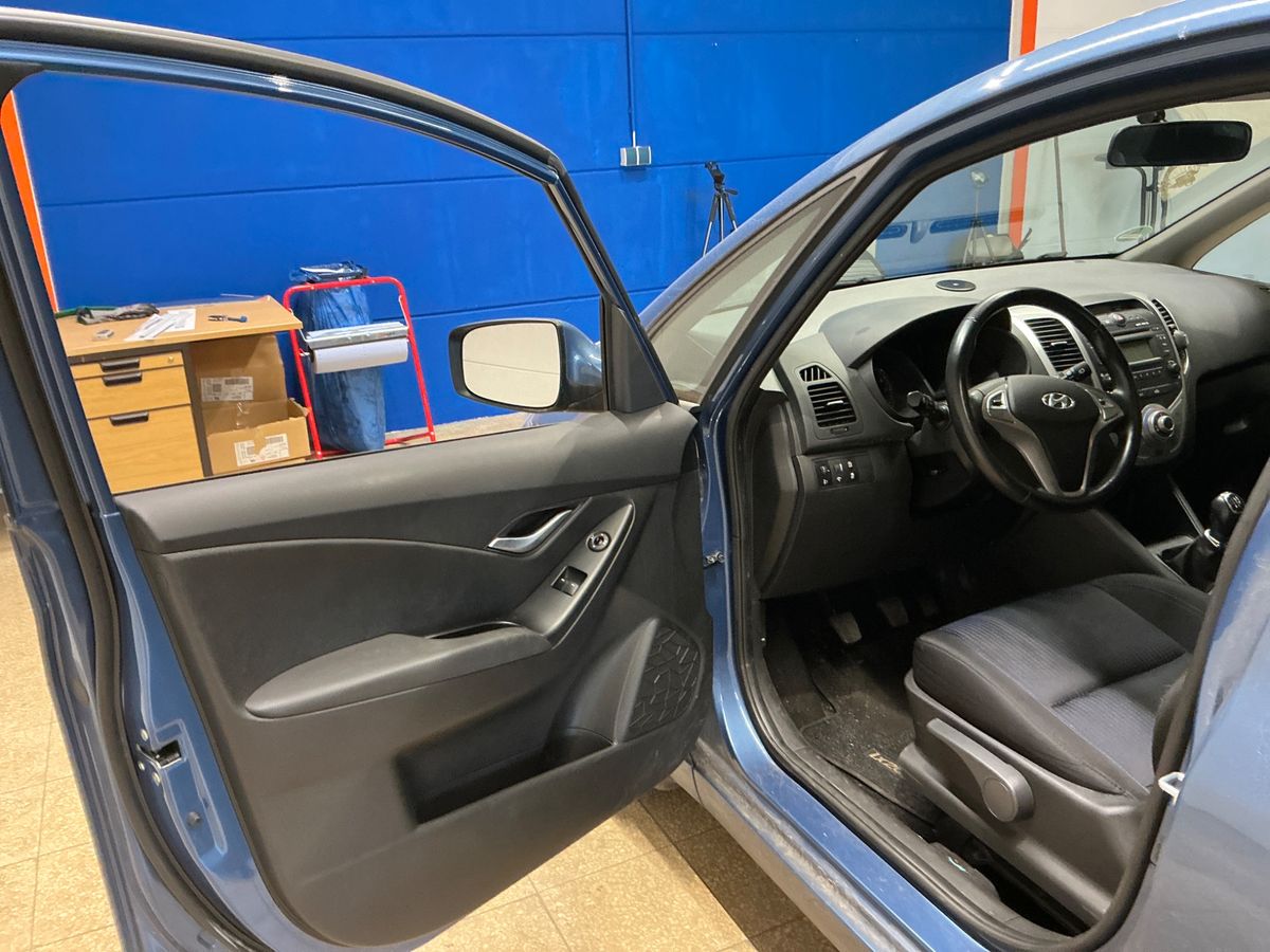 Hyundai ix20 2016 — photo 28