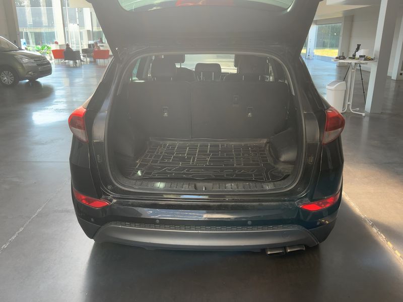 Hyundai Tucson 1.6 TGDI Advantage 2WD — zdjęcie 10