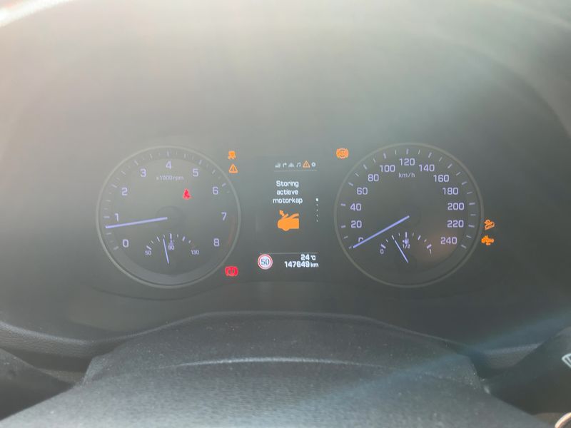 Hyundai Tucson 1.6 TGDI Advantage 2WD — zdjęcie 13