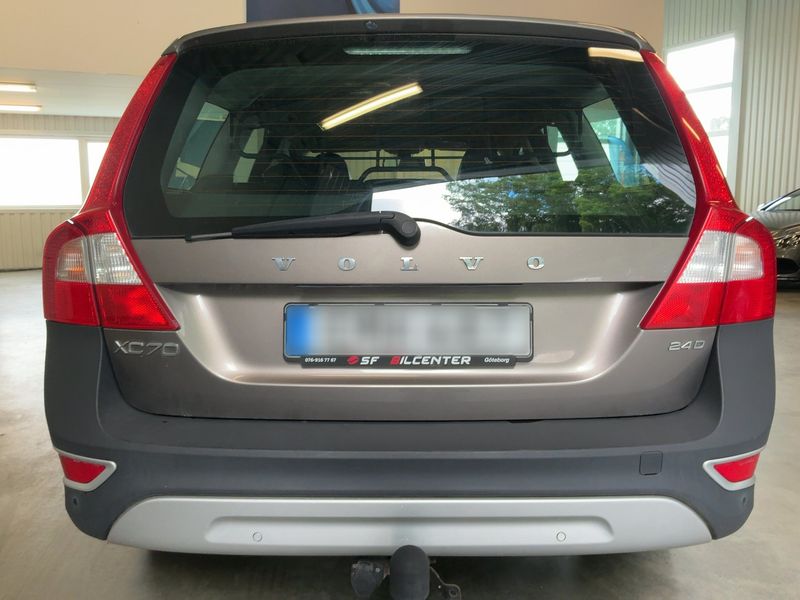 Volvo XC70 2.4 DRIVe Momentum 2WD — zdjęcie 5