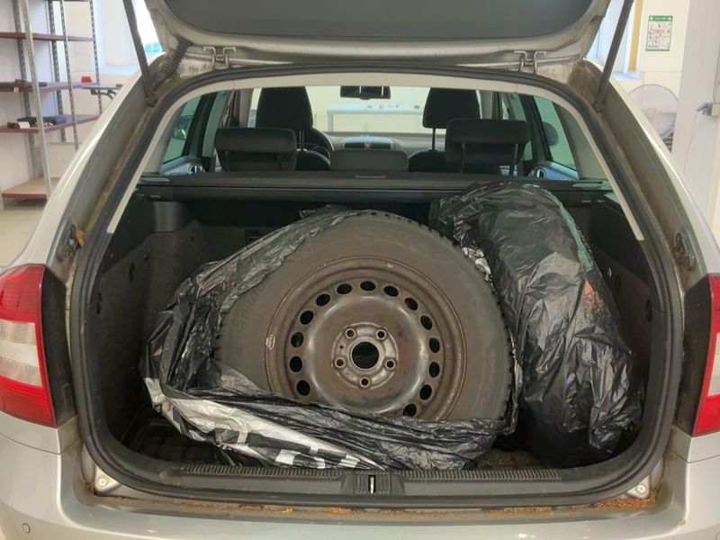 Skoda Octavia 1.6 TDI Ambition 2013 – снимка 16