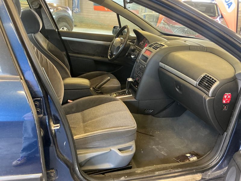 Peugeot 407 2.0 HDi ST Confort — zdjęcie 3