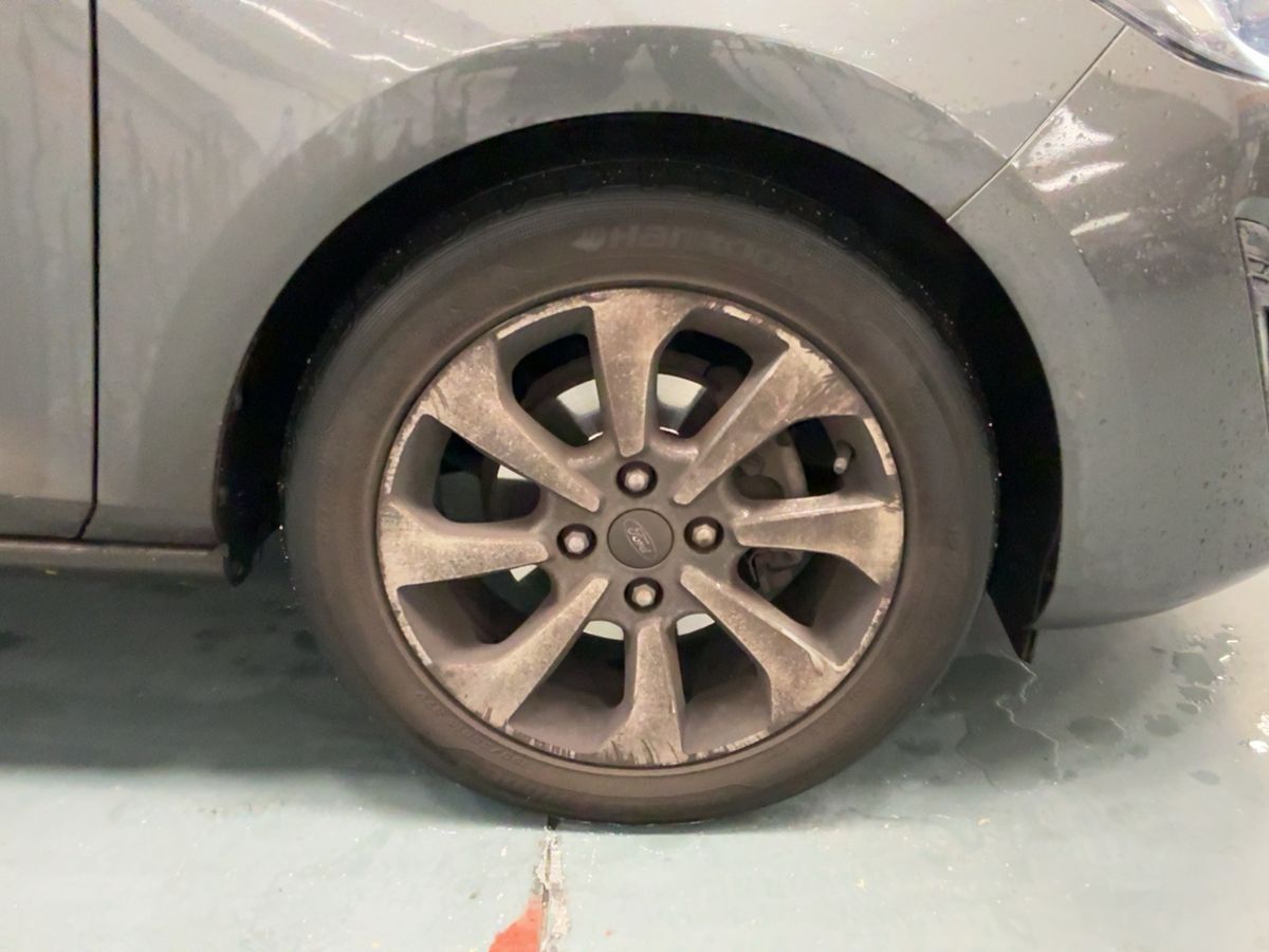 Ford Fiesta 2017 — photo 12