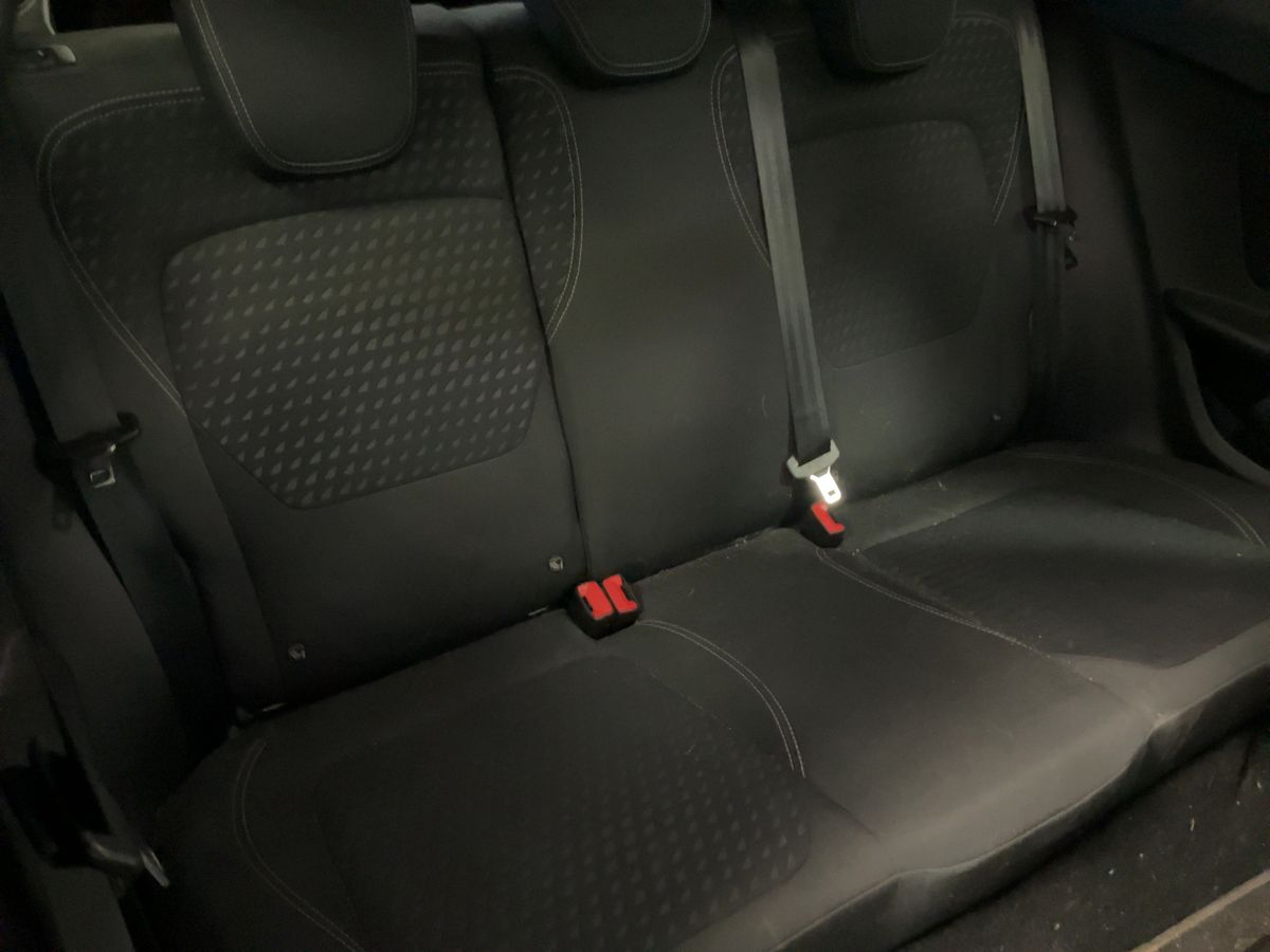 Ford Fiesta 2017 — photo 20