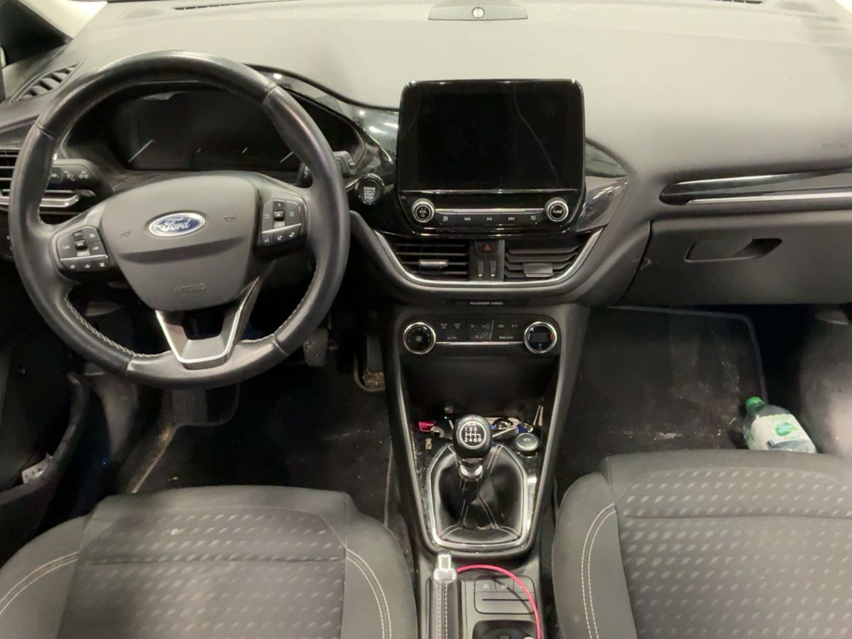 Ford Fiesta 2017 — photo 18