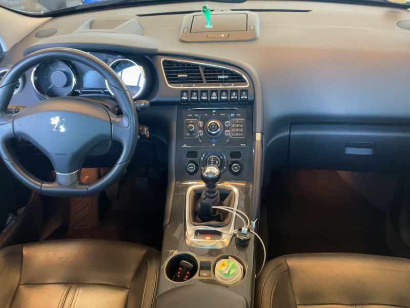 Peugeot 3008 1.6 HDi Féline 2012 – снимка 17