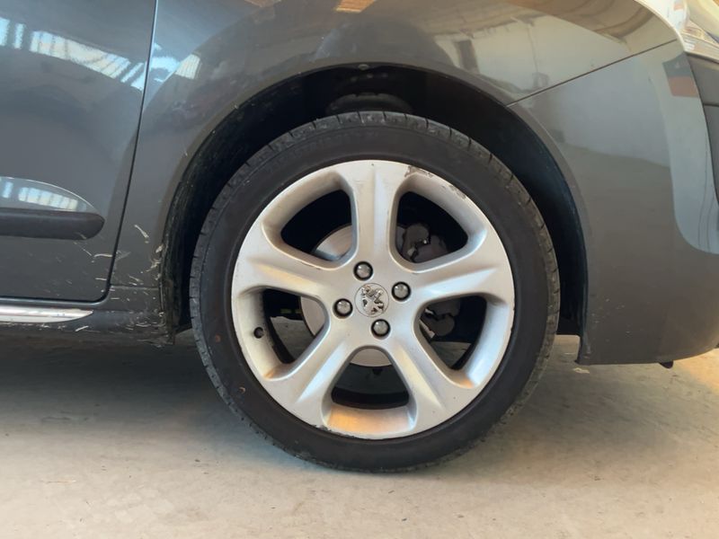 Peugeot 3008 1.6 HDi Féline 2012 – снимка 11