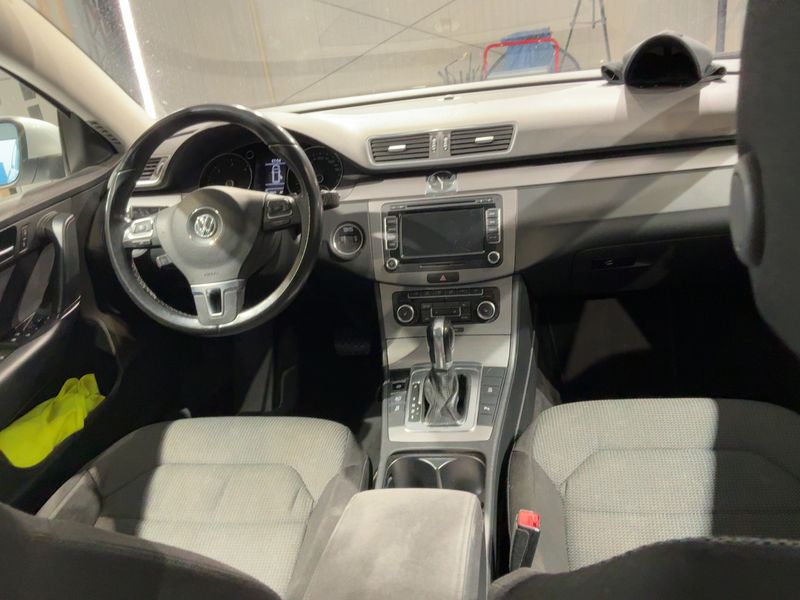 Volkswagen Passat 2.0 TDI Comfortline BlueMotion Tech — zdjęcie 12