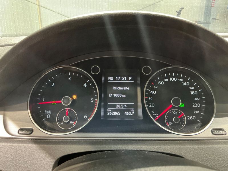 Volkswagen Passat 2.0 TDI Comfortline BlueMotion Tech — zdjęcie 13
