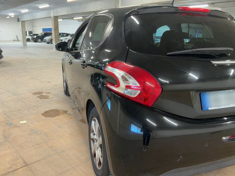 Peugeot 208 1.2 VTi Envy 2013 – снимка 6