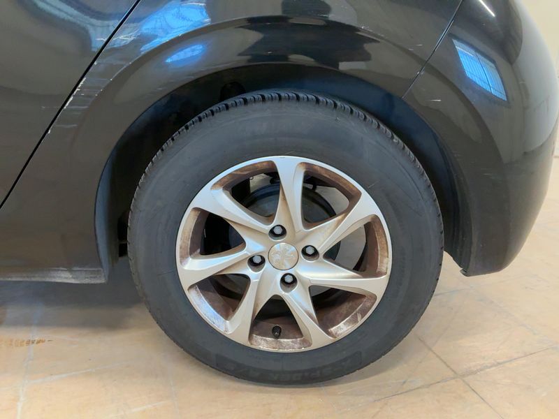 Peugeot 208 1.2 VTi Envy 2013 – снимка 5