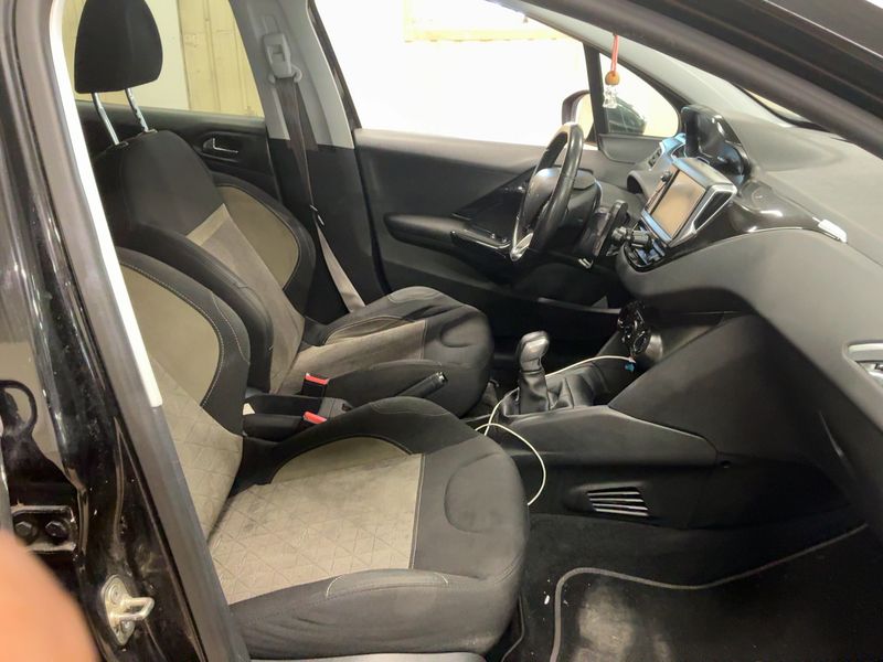 Peugeot 208 1.2 VTi Envy 2013 – снимка 16