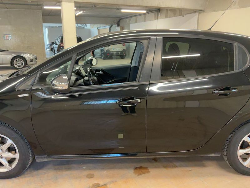 Peugeot 208 1.2 VTi Envy 2013 – снимка 4