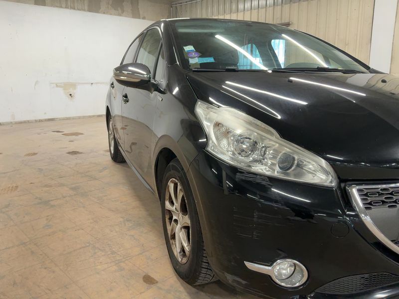 Peugeot 208 1.2 VTi Envy 2013 – снимка 12