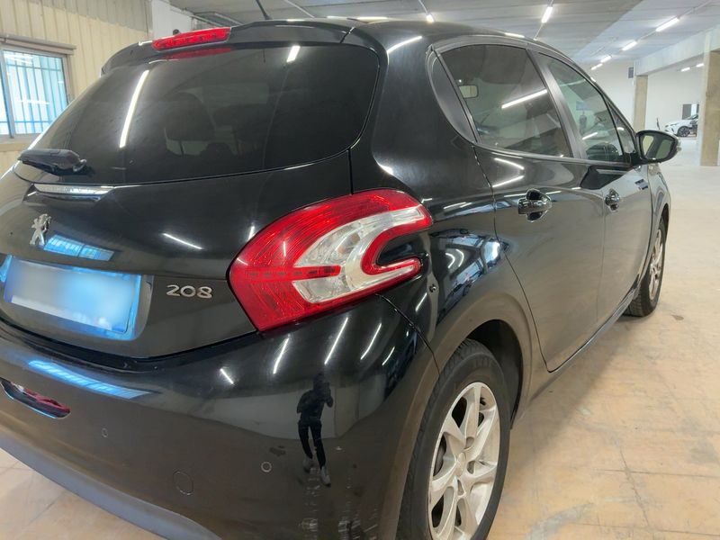 Peugeot 208 1.2 VTi Envy 2013 – снимка 8