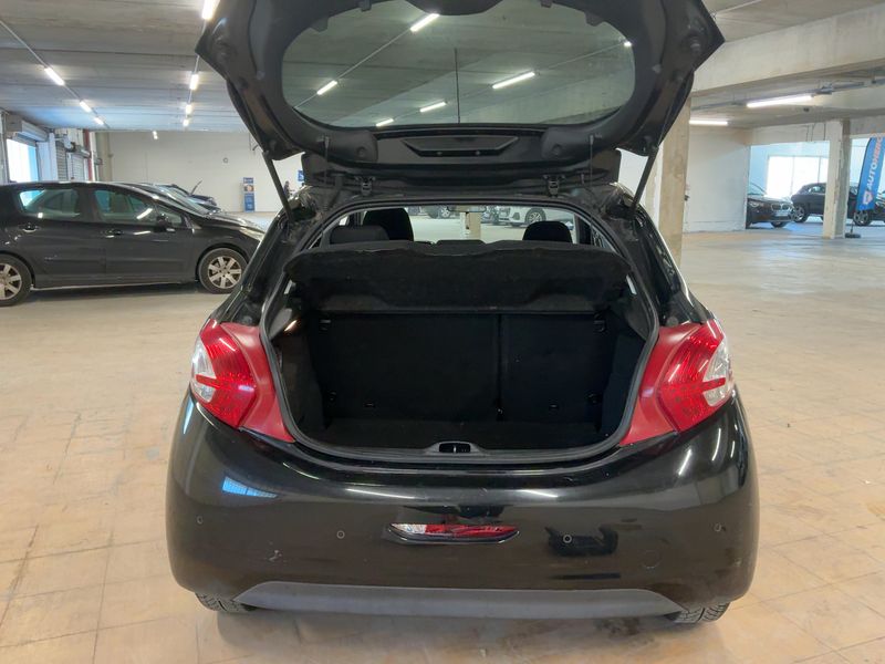 Peugeot 208 1.2 VTi Envy 2013 – снимка 15