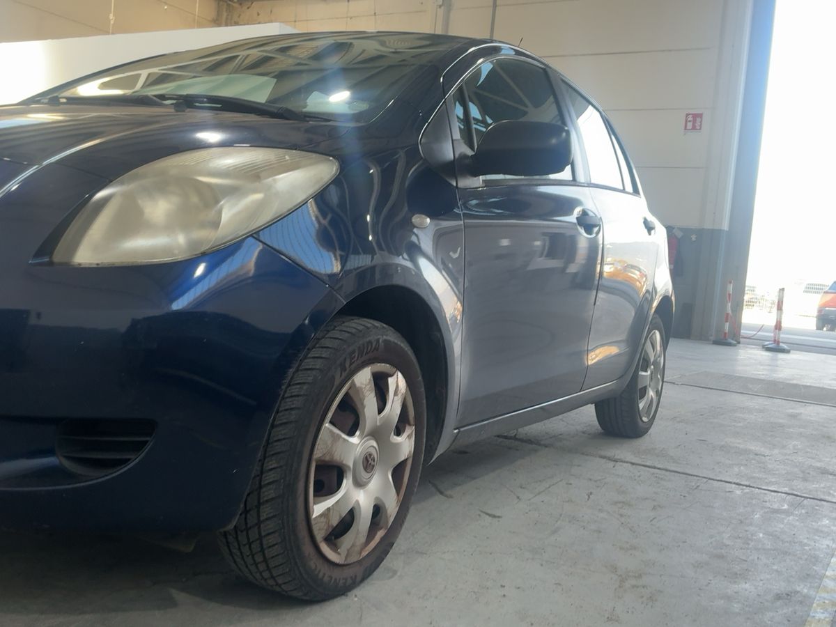 Toyota Yaris 1.0 VVT-i