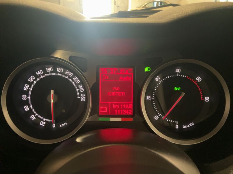 Alfa Romeo Alfa Brera 2.4 JTD JTDM Sky View — zdjęcie 13