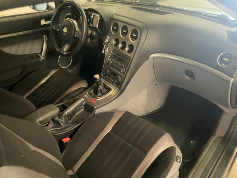 Alfa Romeo Alfa Brera 2.4 JTD JTDM Sky View — zdjęcie 12