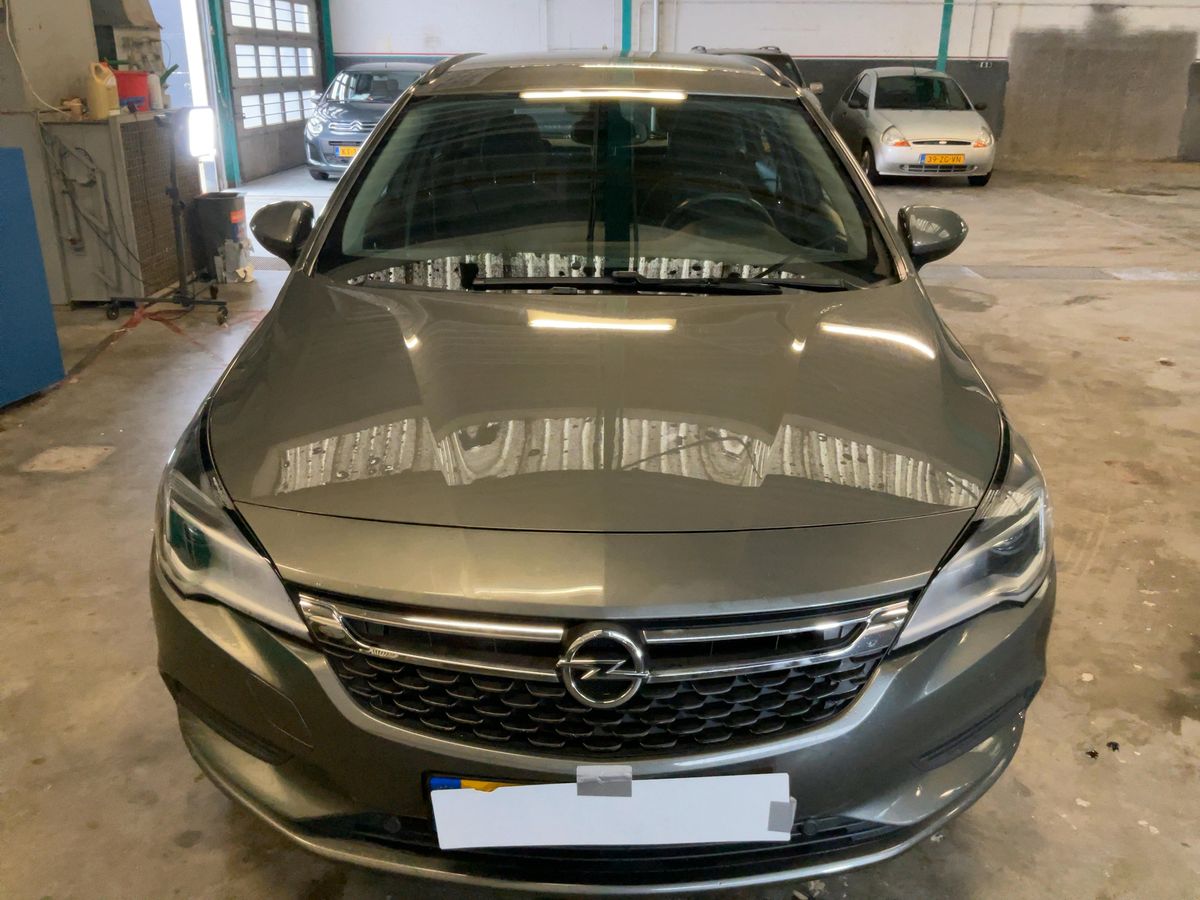 Opel Astra 2018 — photo 15