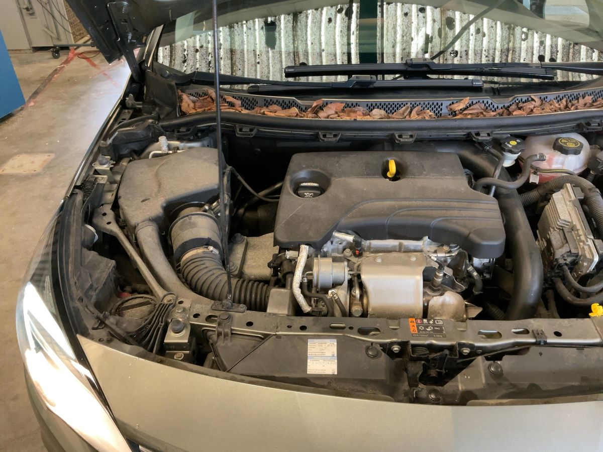 Opel Astra 2018 — photo 22