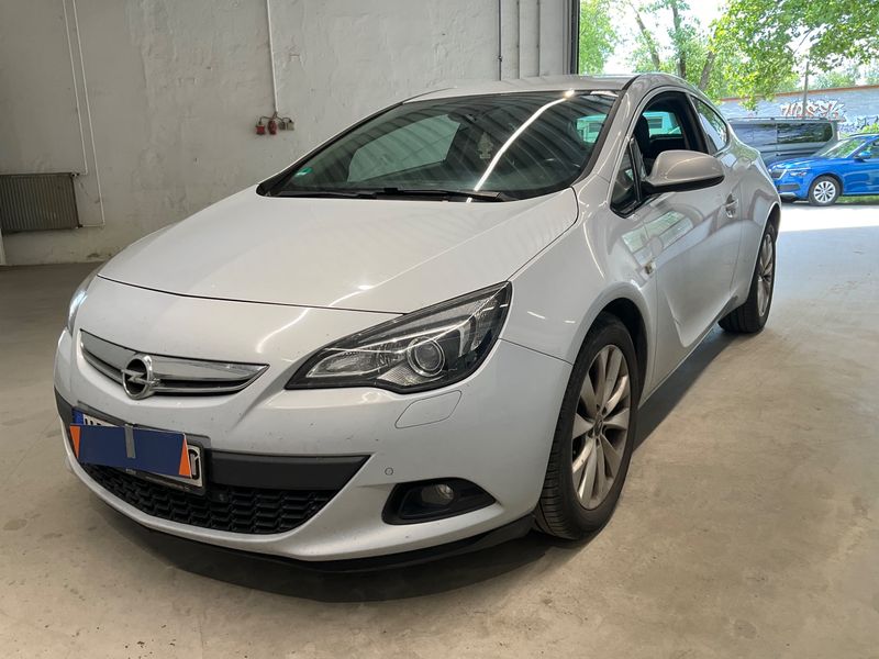 Opel Astra GTC 1.4 Turbo Innovation
