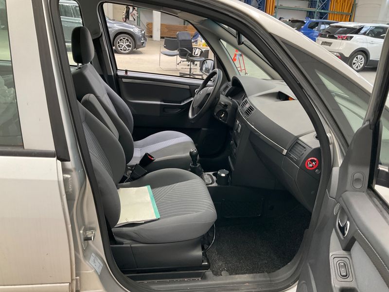 Opel Meriva 1.6 Edition — zdjęcie 3
