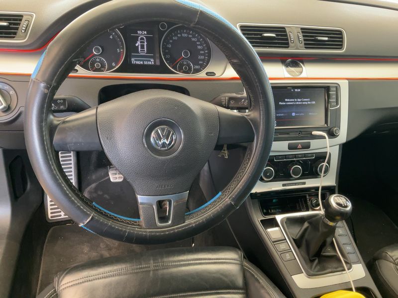 Volkswagen Passat CC 2.0 TDI BlueMotion Tech 2011 – снимка 18