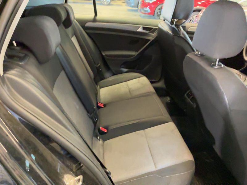 Volkswagen Golf VII 1.2 TSI Trendline BlueMotion Tech — zdjęcie 14
