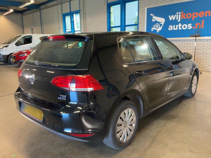 Volkswagen Golf VII 1.2 TSI Trendline BlueMotion Tech — zdjęcie 6