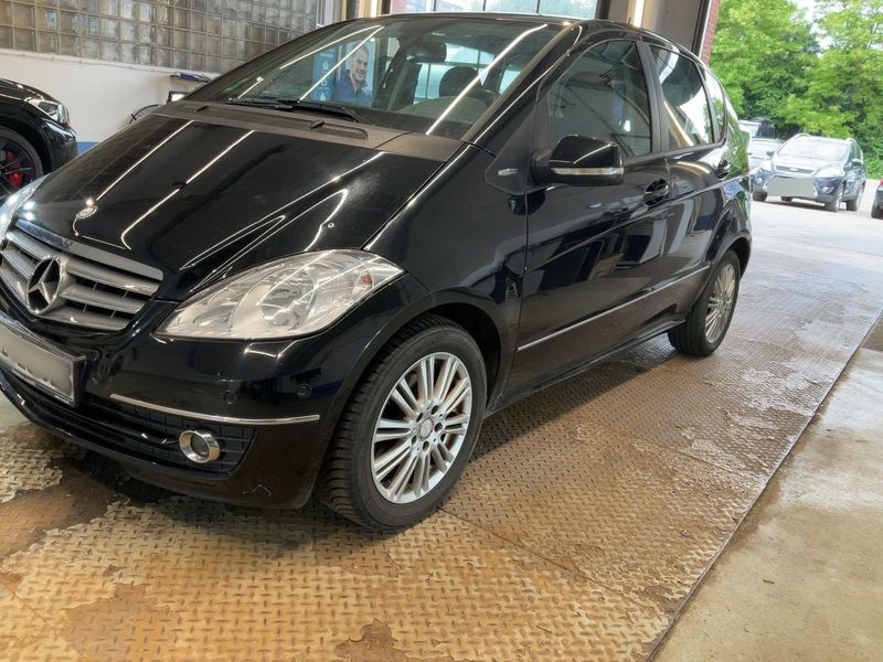 Mercedes-Benz A-Klasse A 160 Elegance — zdjęcie 2