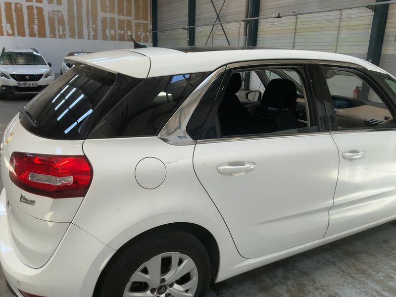 Citroen C4 Picasso 1.6 Blue-HDi Intensive 2015 – снимка 8