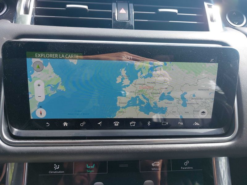 Land Rover Range Rover Sport 2.0 Hybrid HSE Dynamic — zdjęcie 13