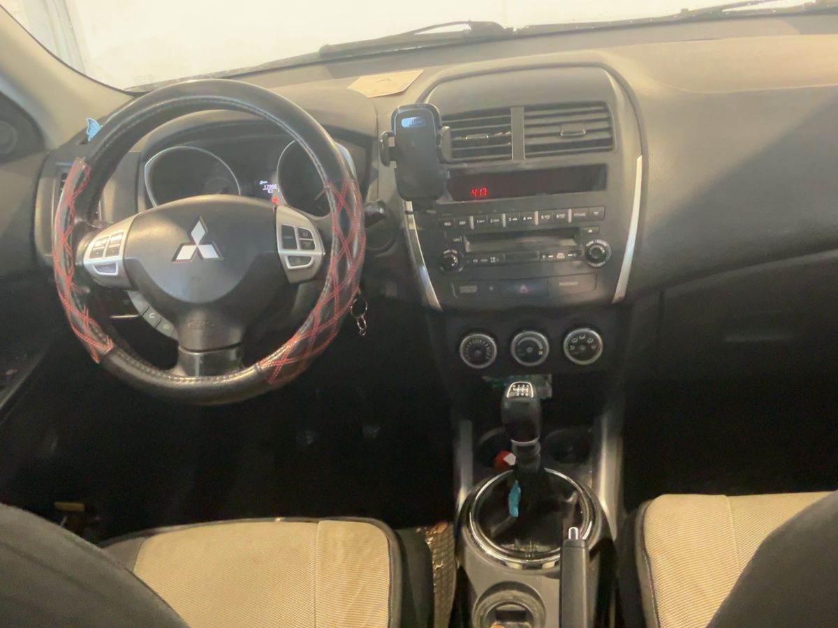 Mitsubishi ASX 2012 — photo 18