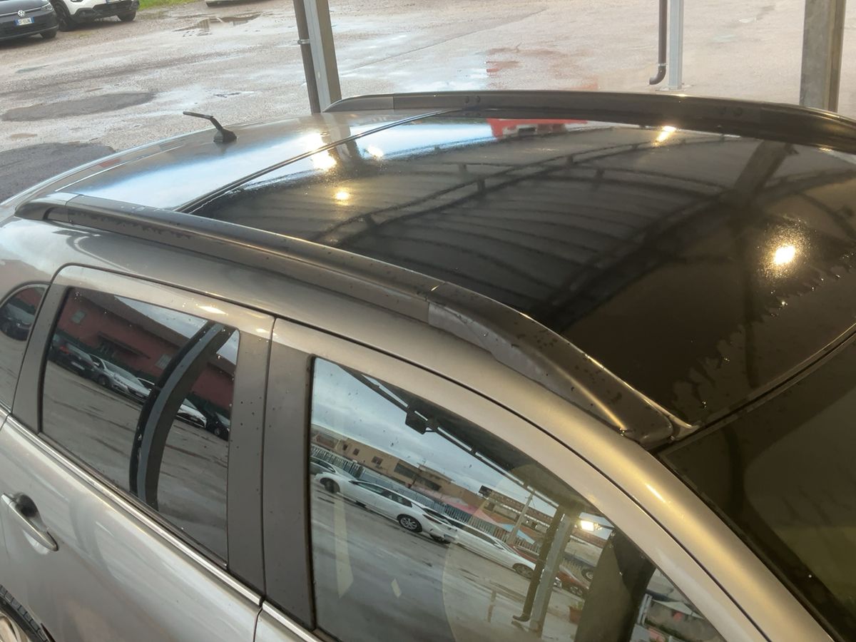 Mitsubishi ASX 2012 — photo 14