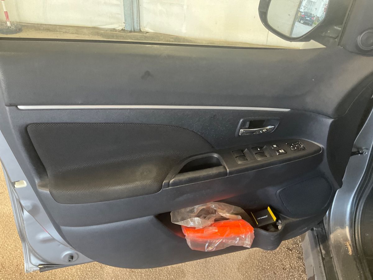 Mitsubishi ASX 2012 — photo 30