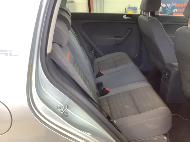 Volkswagen Golf V Plus 1.6 FSI Goal — zdjęcie 14