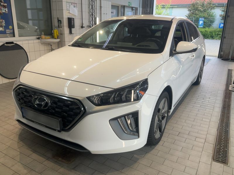 Hyundai IONIQ 1.6 Hybrid Style