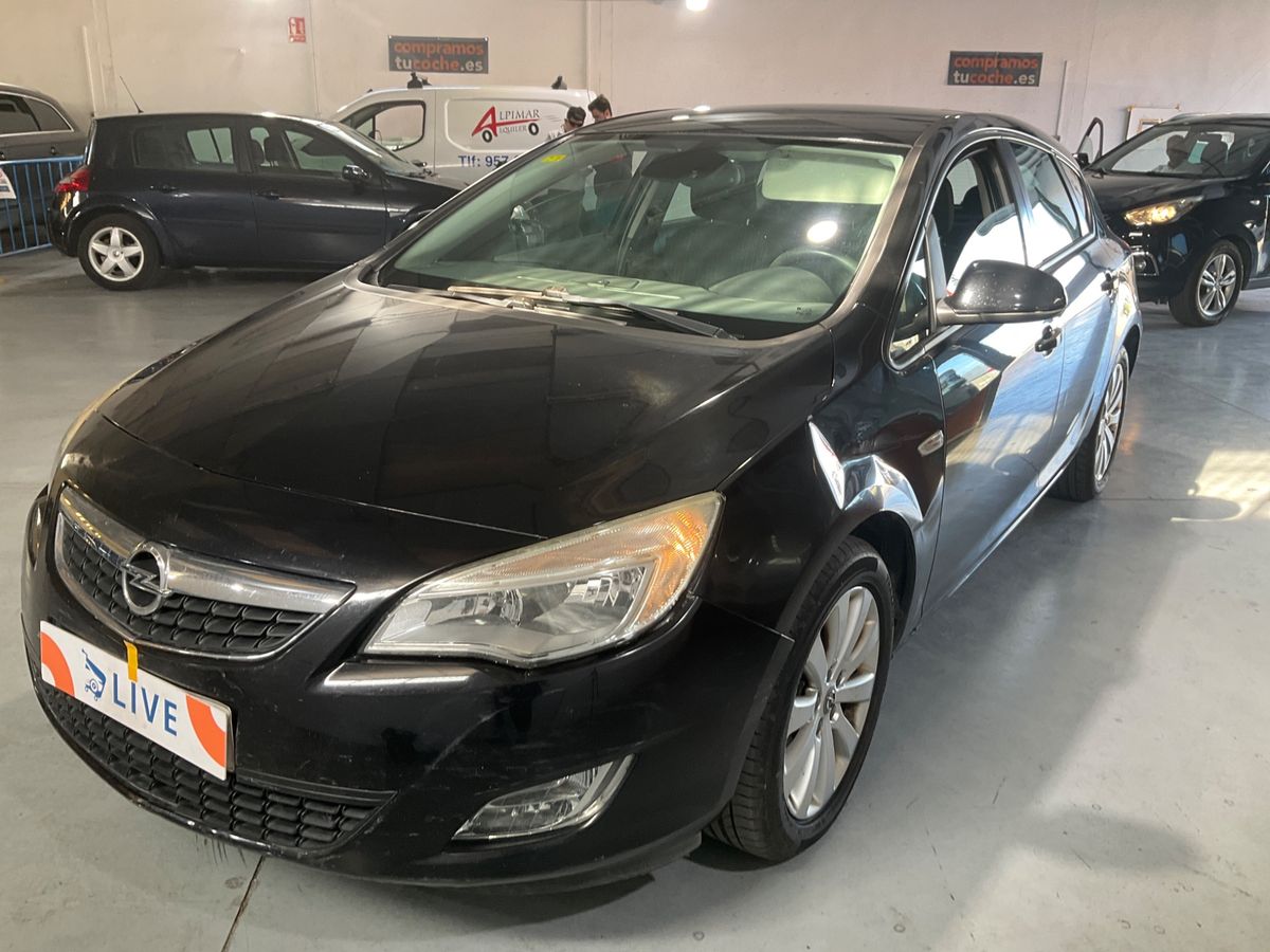 Opel Astra 2011