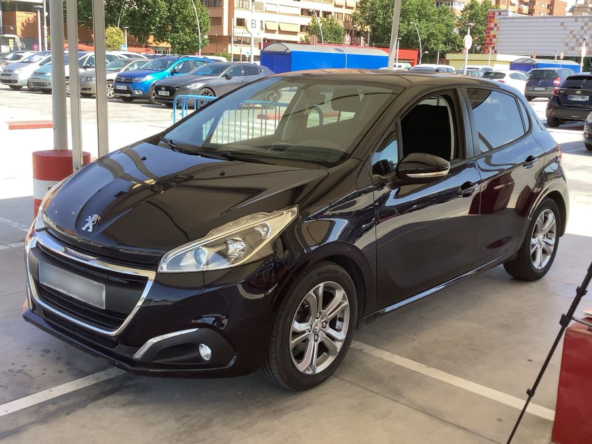 Peugeot 208 2016