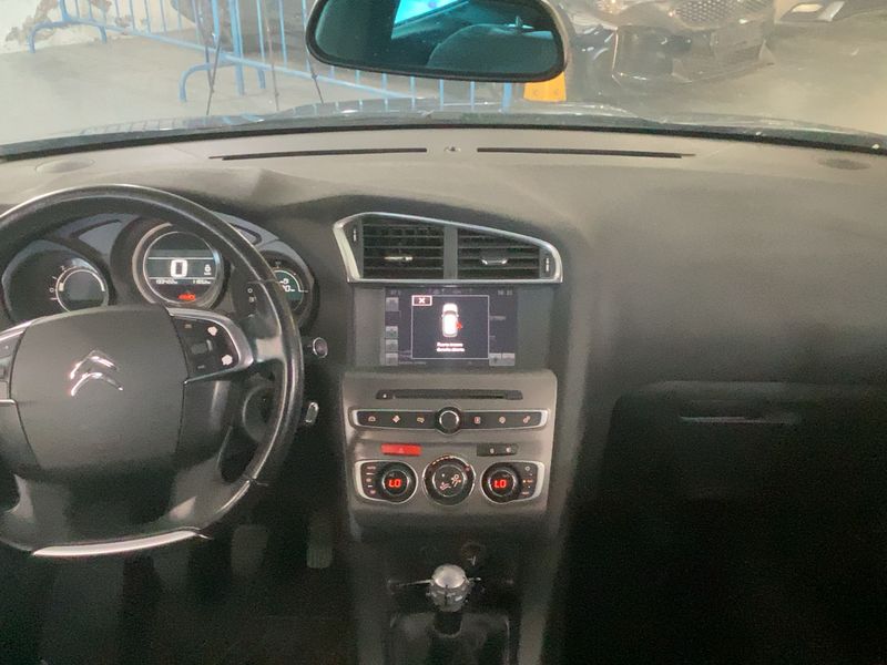 Citroen C4 1.6 Blue-HDi Feel Edition — zdjęcie 12