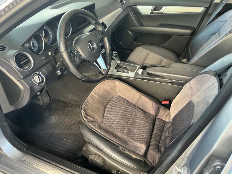 Mercedes-Benz C-Klasse C 200 CDI BlueEfficiency Avantgarde 2012 – снимка 24